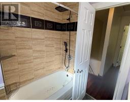 Bathroom - 8 Feltz Rd, Elliot Lake, ON P5A3P9 Photo 8