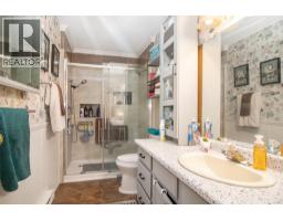 363 Gerstmar Road Unit# 8, Kelowna, BC V1X4A6 Photo 13