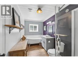 3590 #3 Highway, Rock Creek, BC V0H1Y0 Photo 18