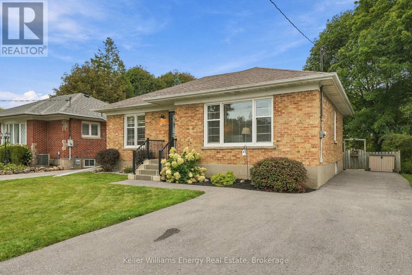 699 Grierson Street, Oshawa, ON