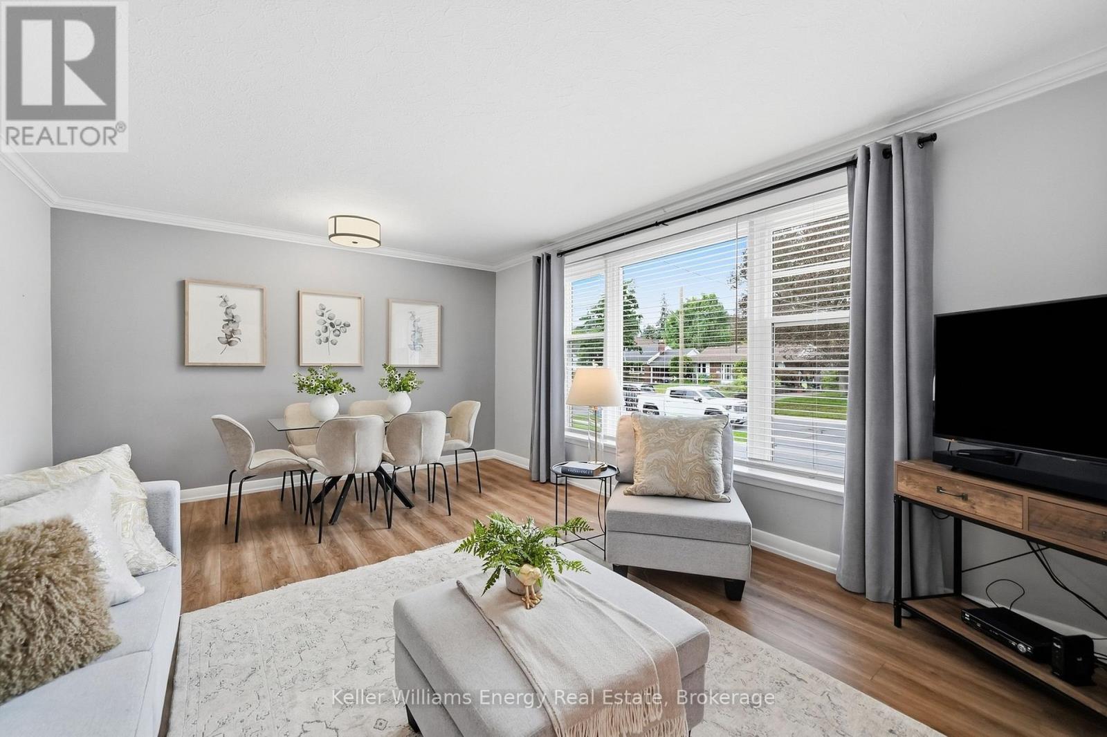 699 Grierson Street, Oshawa, ON photo 3