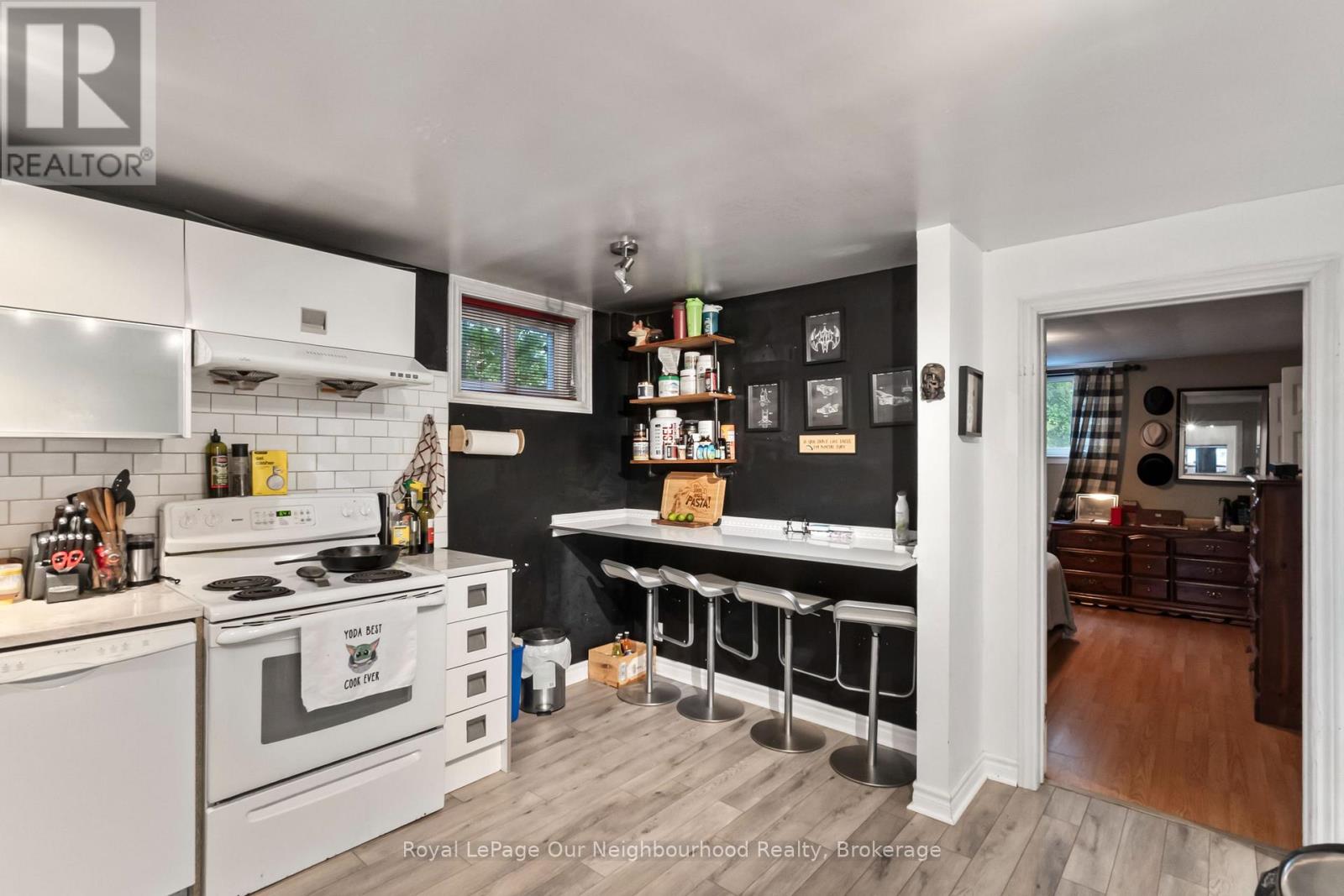 45 CHIPPER CRESCENT - 12