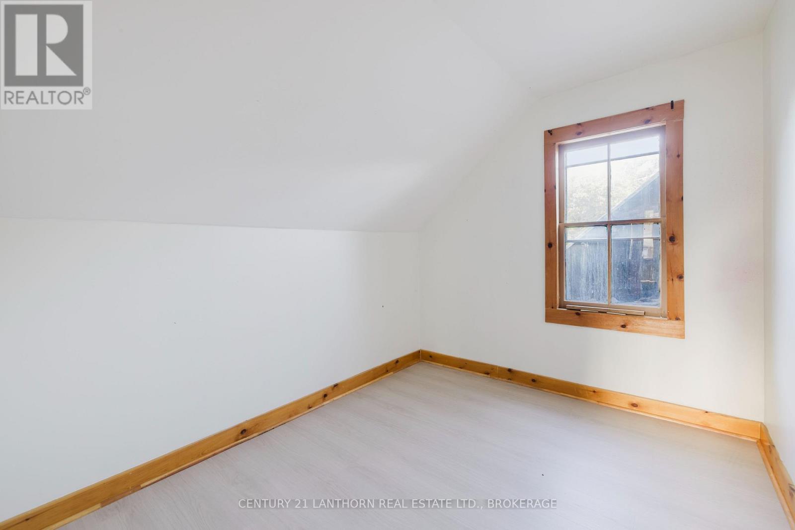 64 GREEN STREET - 27