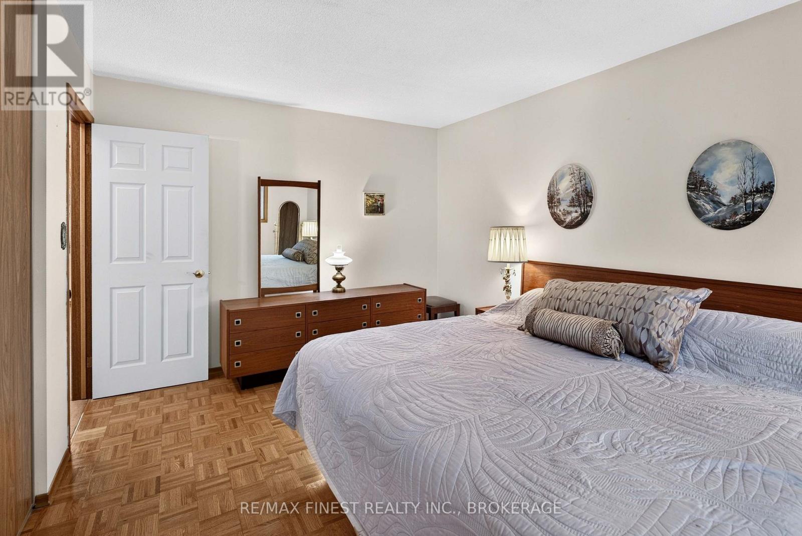 925 KENSHAW STREET - 25