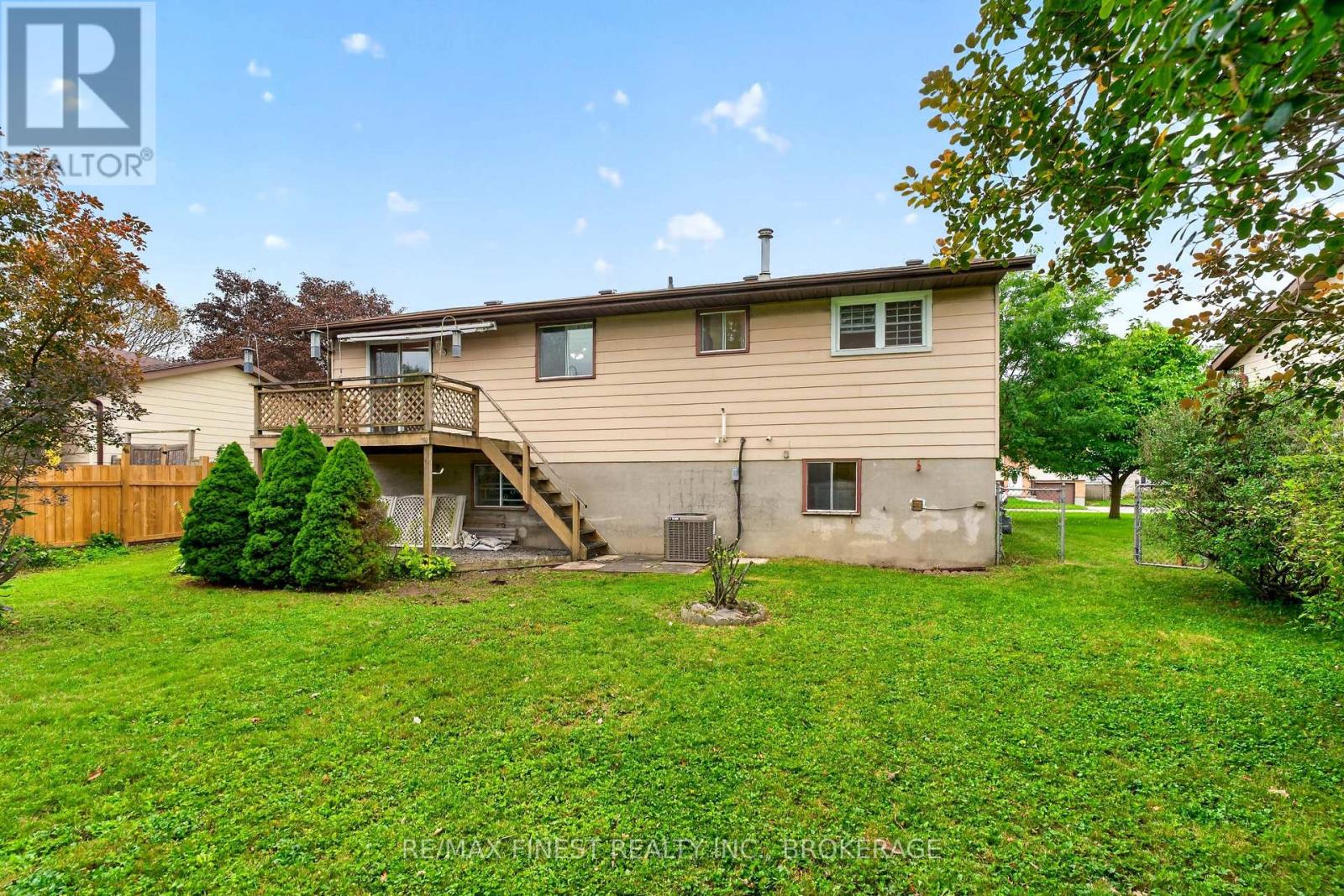 925 KENSHAW STREET - 44