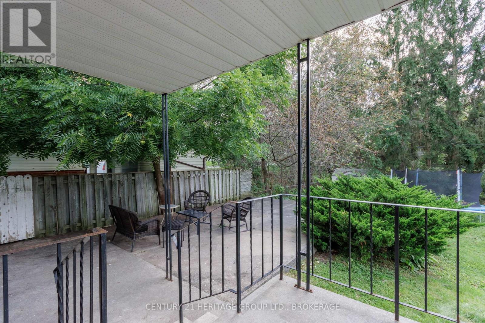 306 GLENGARRY ROAD - 37
