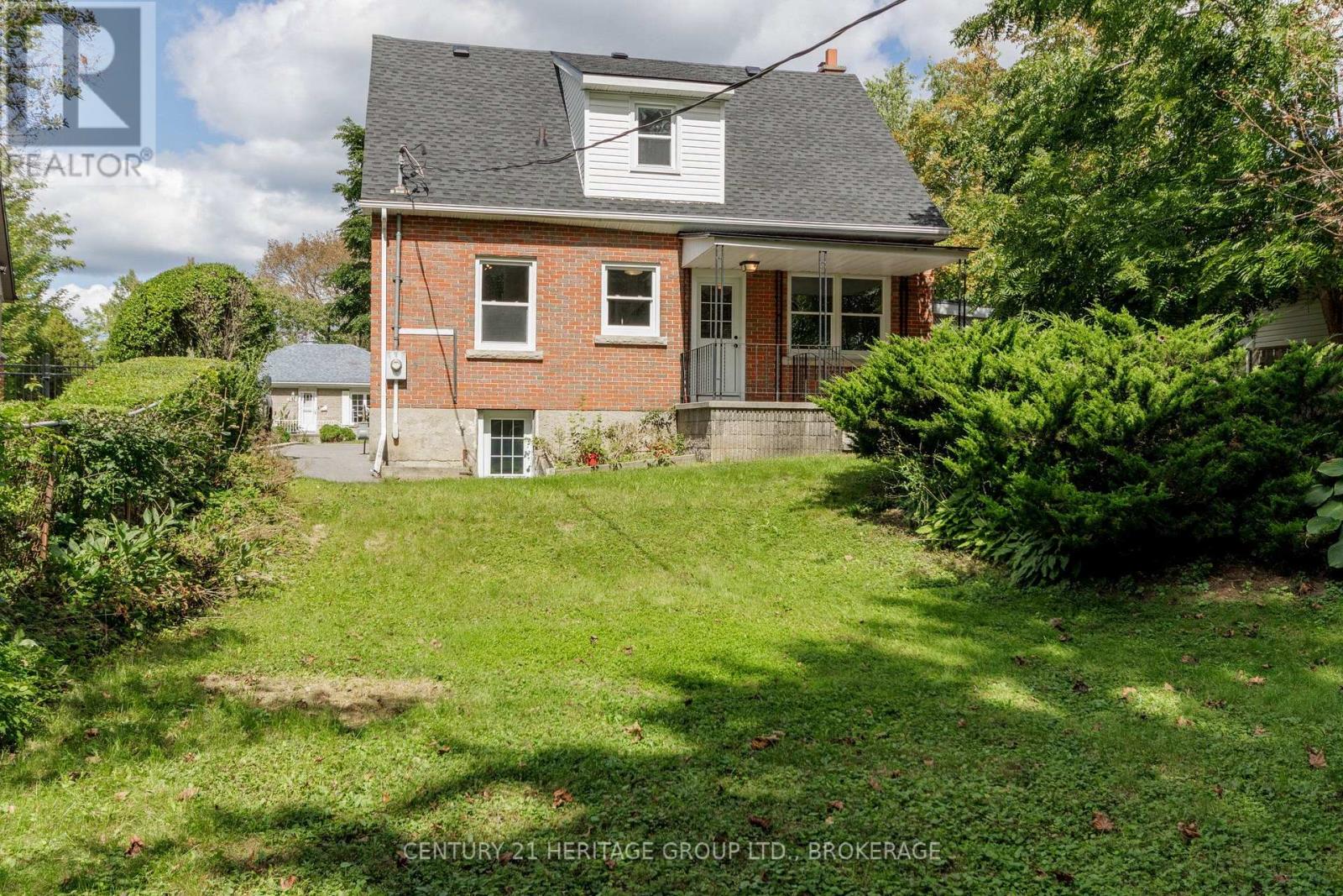 306 GLENGARRY ROAD - 45