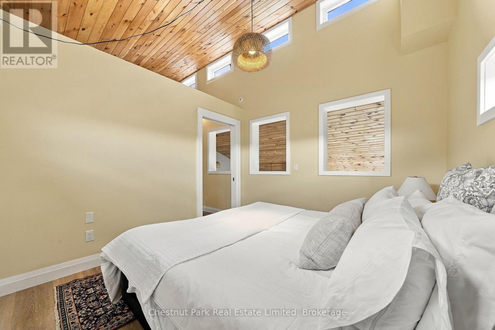 36 GUN CLUB ROAD - Image 34