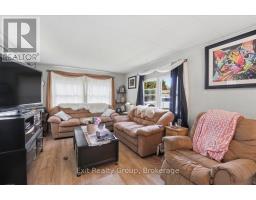 Living room - 63 - 63 Whites Road, Quinte West, ON K8V5P5 Photo 6
