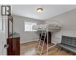 727 Alpenrose, Windsor, ON N9G2X7 Photo 16