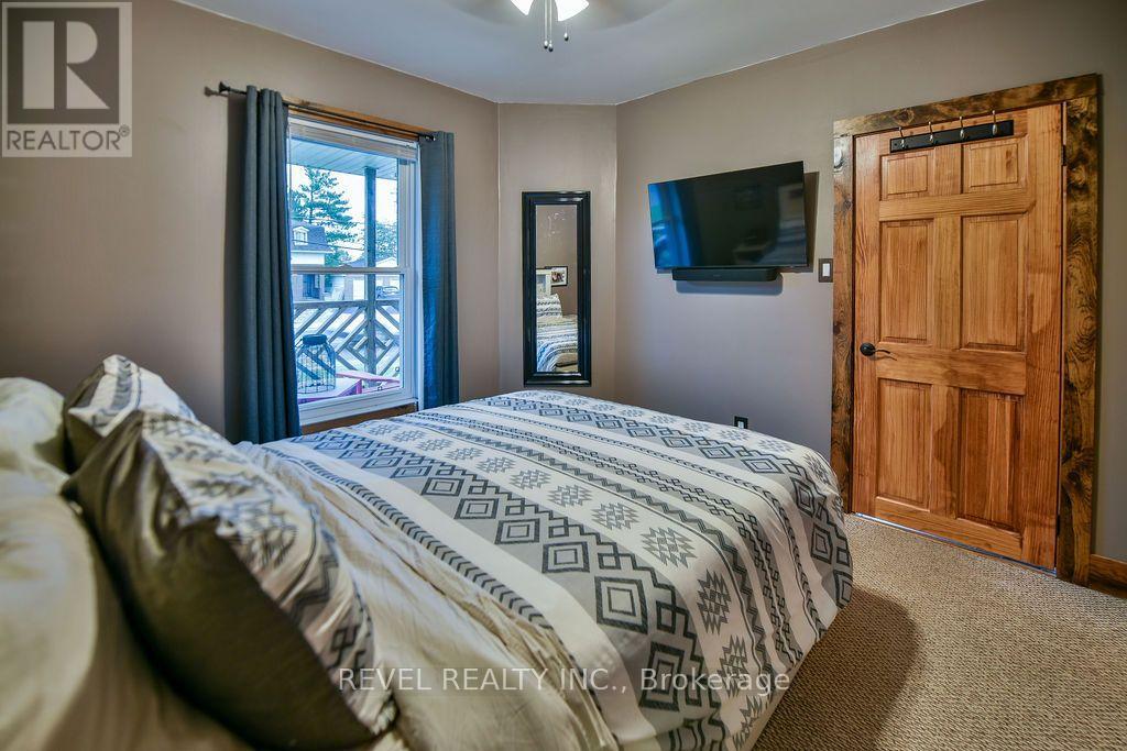 583 MACLEAN DRIVE - 20