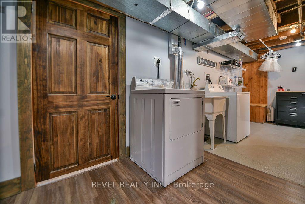 583 MACLEAN DRIVE - 28
