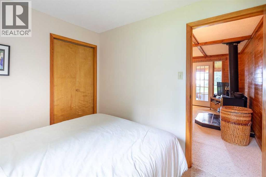 11 Lakeshore Drive - 15