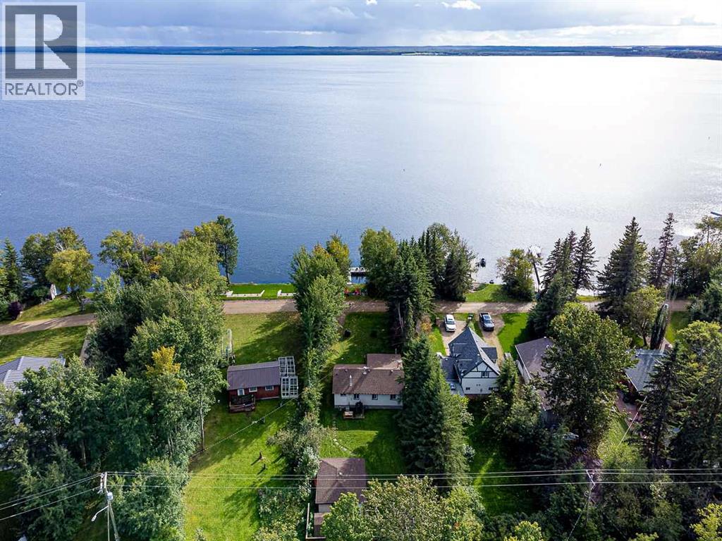 11 Lakeshore Drive - 36