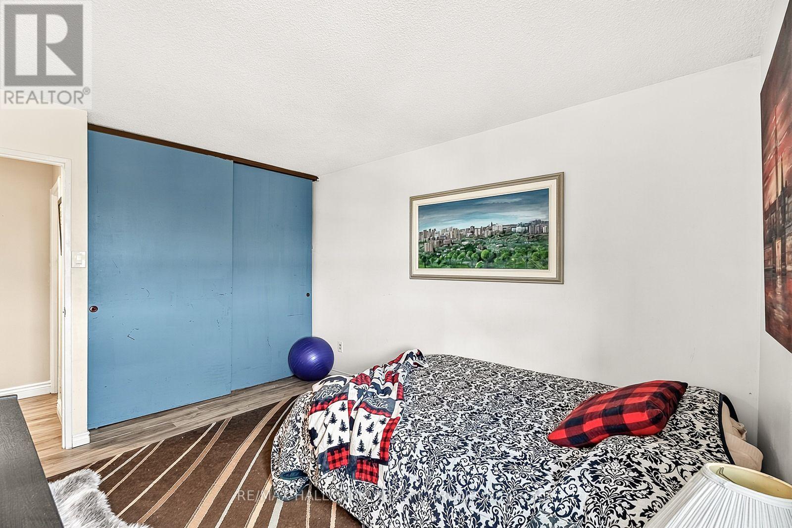 #705 2000 JASMINE CRESCENT - Image 33