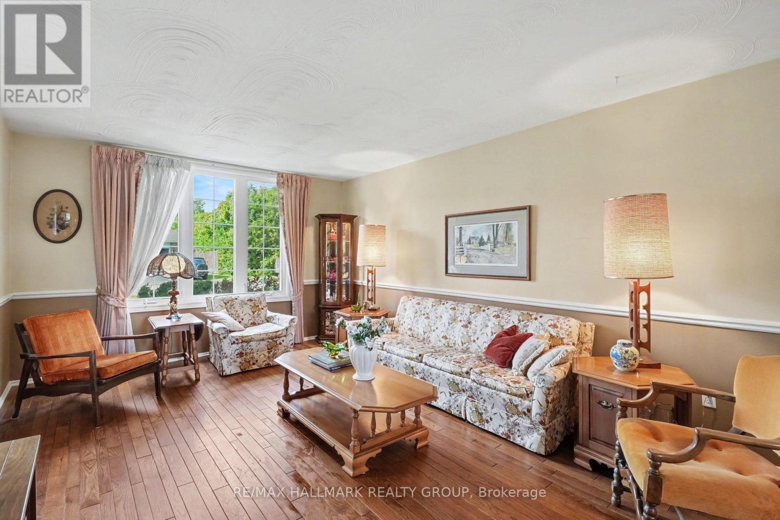 41 DENEWOOD CRESCENT, Ottawa. Luxury613. By Peter Sagos - Image 9