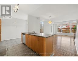 Family room - 1395 Kitchener Avenue, Ottawa, ON K1V2A3 Photo 9