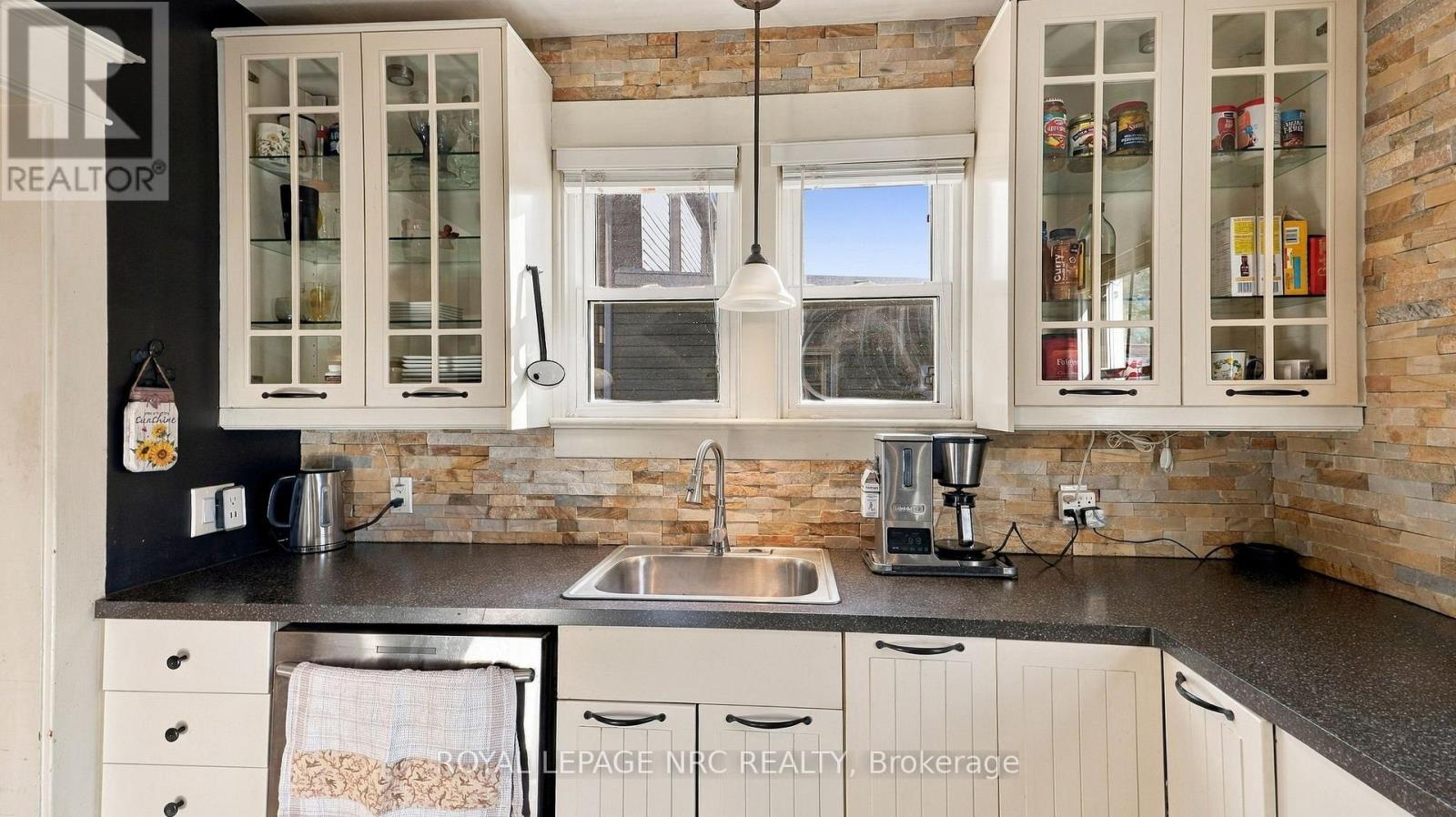 308 ASH STREET - 14