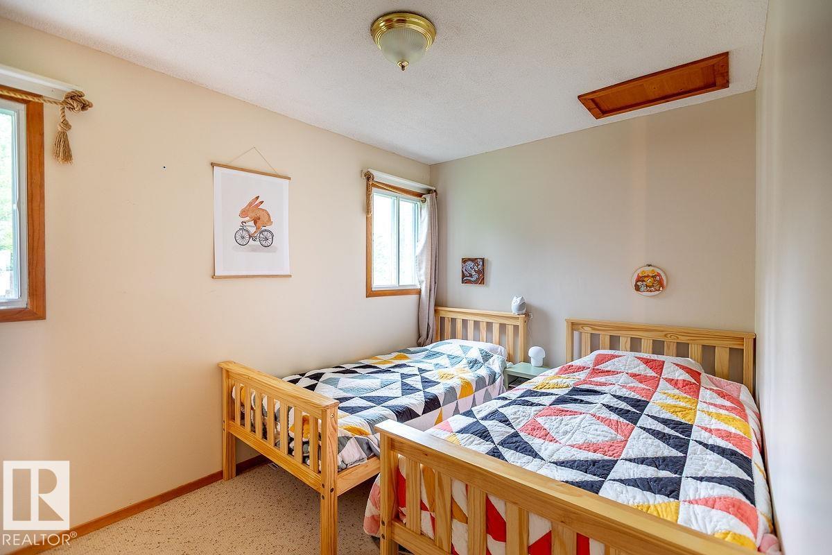 11 Lakeshore DR - Image 16