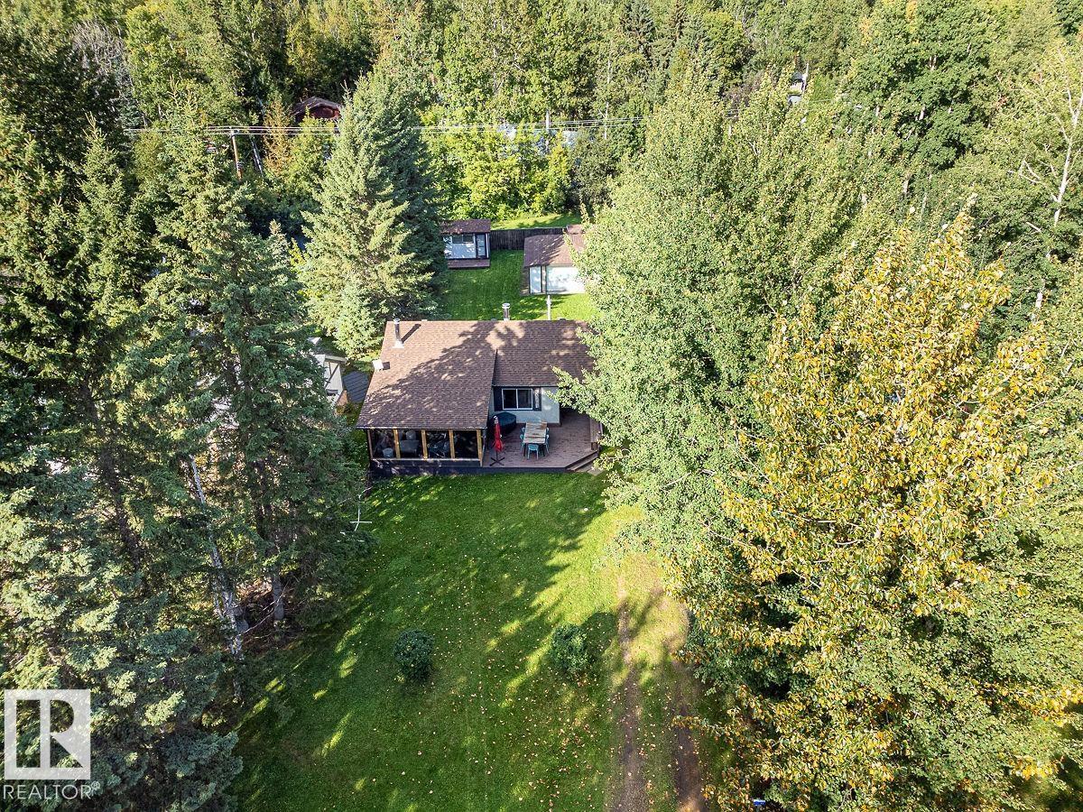11 Lakeshore DR - Image 32