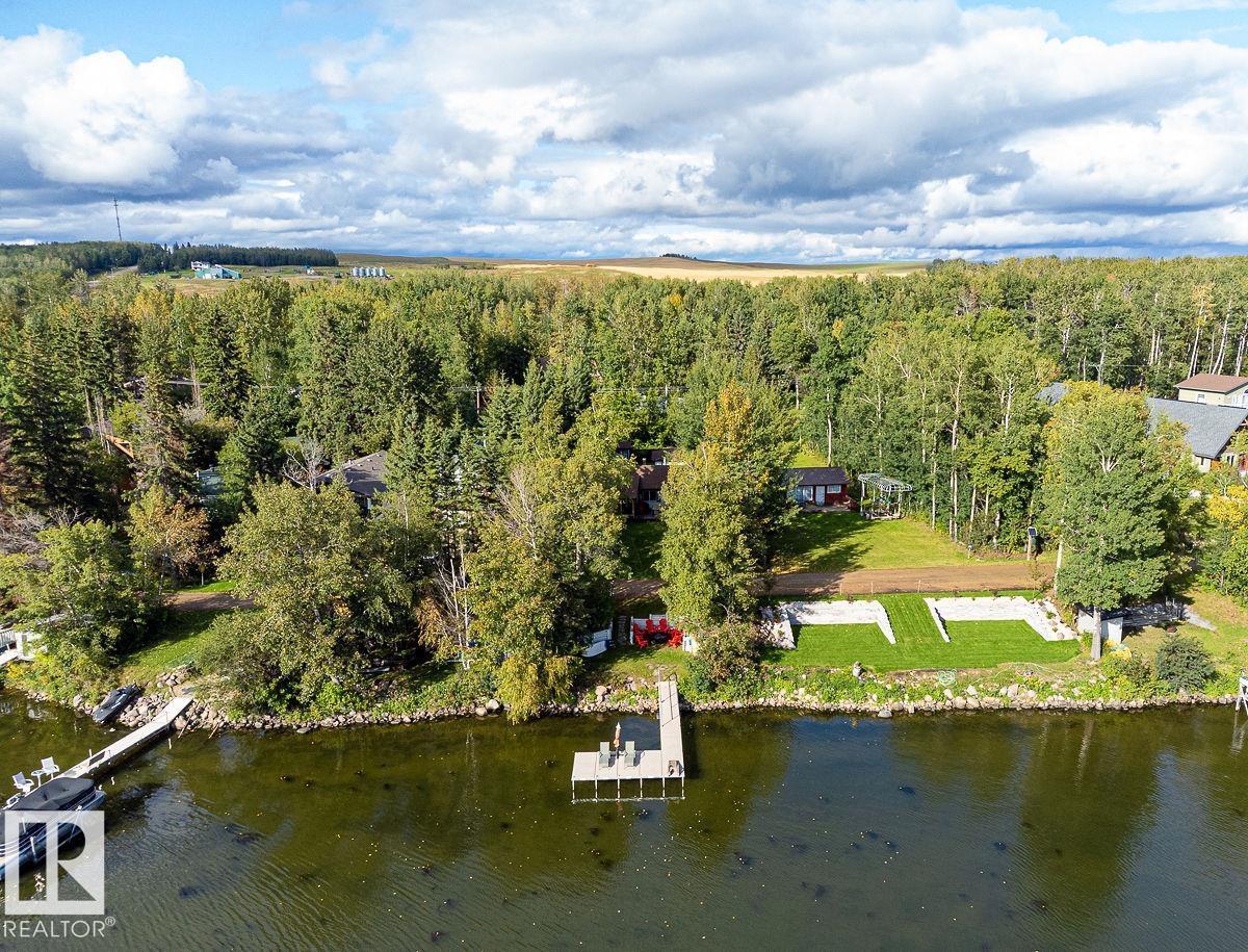 11 Lakeshore DR - 33