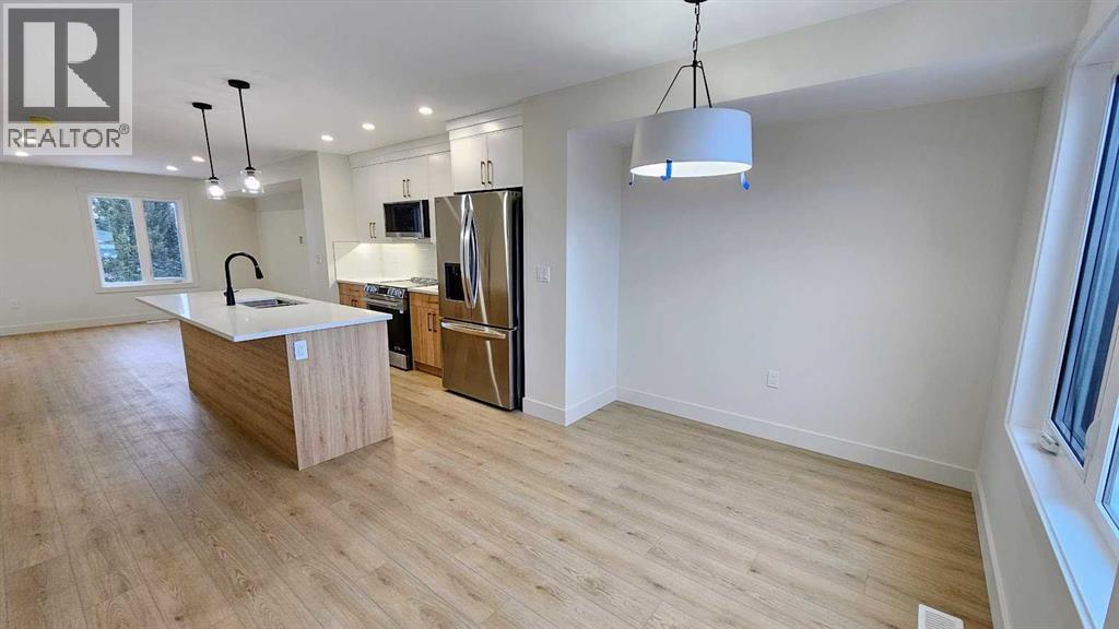 Listing photo – 3, 106 4 Street NW, Sundre