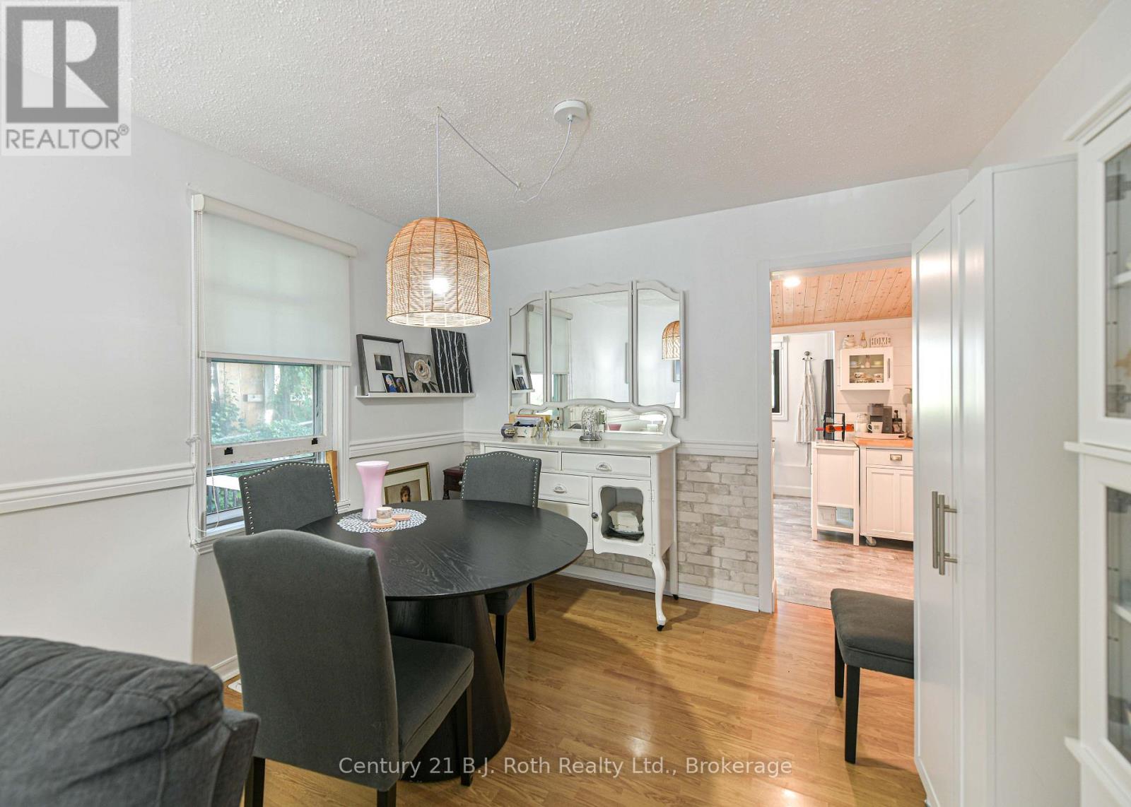 8 DUNN AVENUE - Image 34