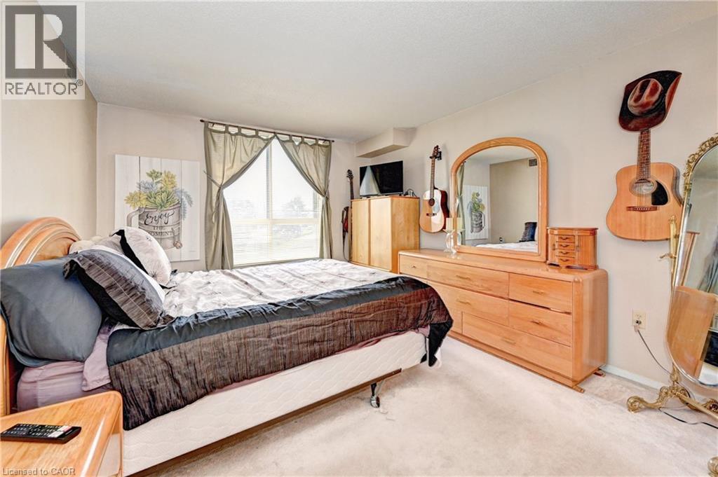 #305 30 BLUE SPRINGS Drive - Image 23