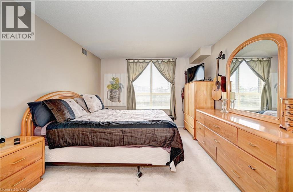 #305 30 BLUE SPRINGS Drive - 24