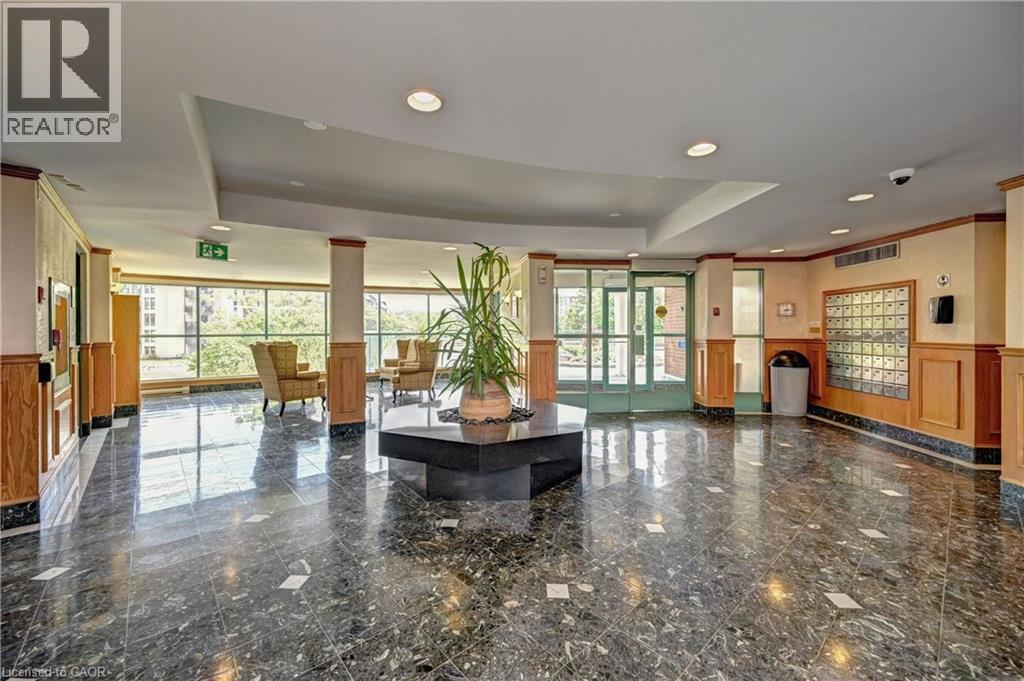 #305 30 BLUE SPRINGS Drive - 6