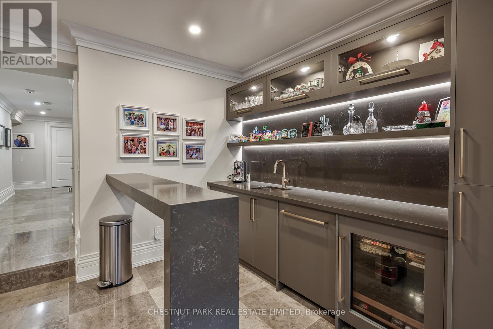 19 WHITEHALL ROAD - 28