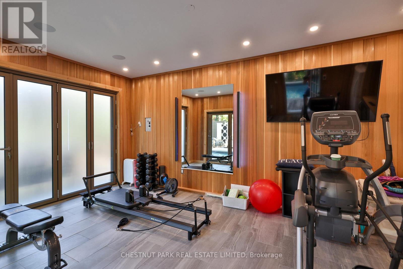 19 WHITEHALL ROAD - 37