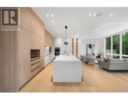 15 Aldershot Crescent, Toronto, ON M2P1L7 Photo 16