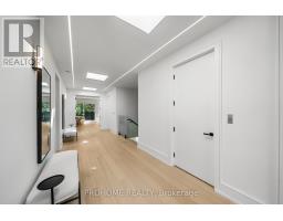 15 Aldershot Crescent, Toronto, ON M2P1L7 Photo 27