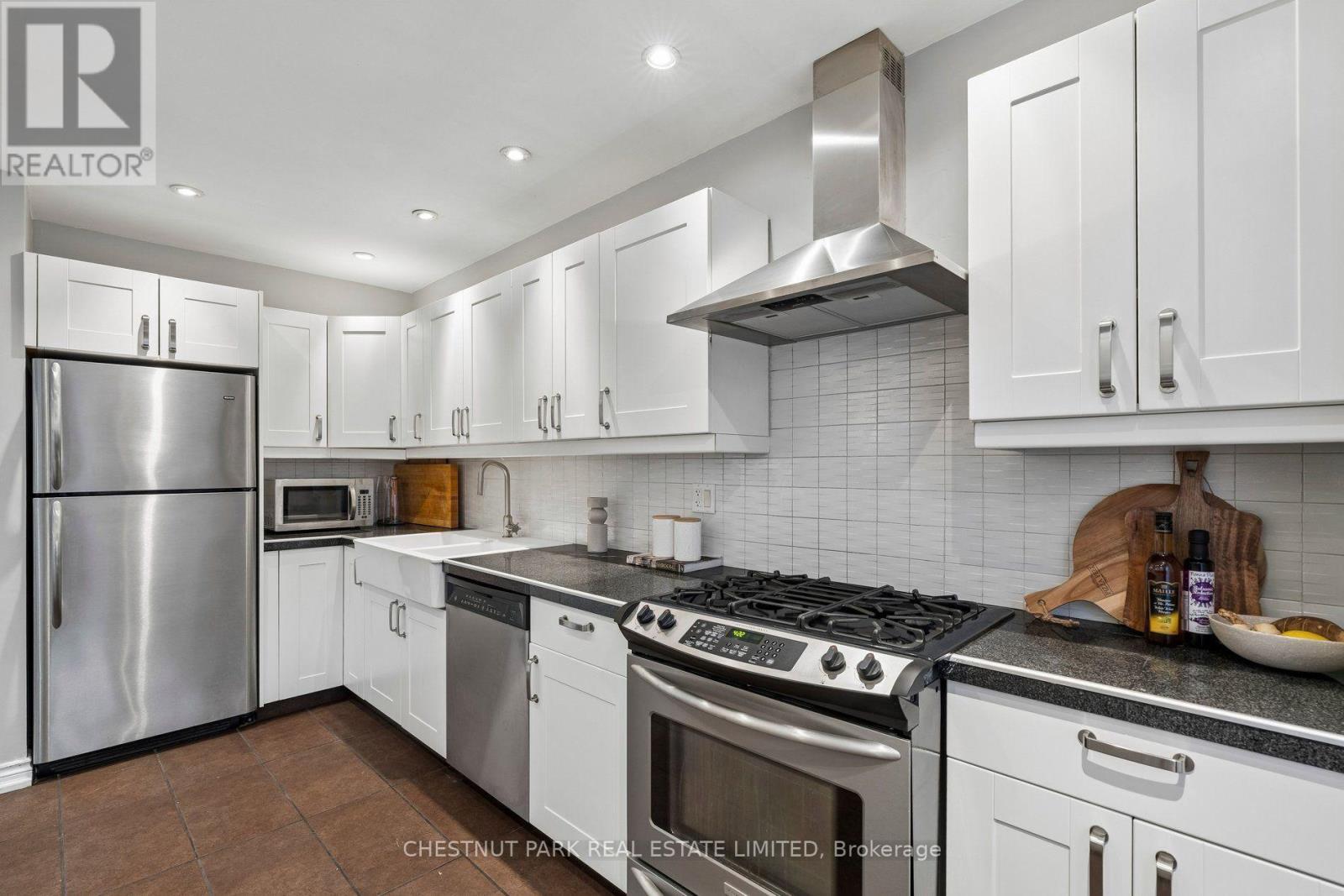 76 ALCORN AVENUE - 10