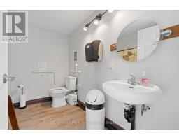 1734 Highway 518 E Highway, Kearney, ON P0A1M0 Photo 29
