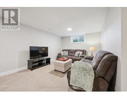 140 Halls Drive, Centre Wellington, ON N0B1S0 Photo 33