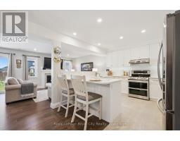 140 Halls Drive, Centre Wellington, ON N0B1S0 Photo 8