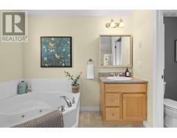 33 Commodore Court, New Minas, NS B4N5N5 Photo 23