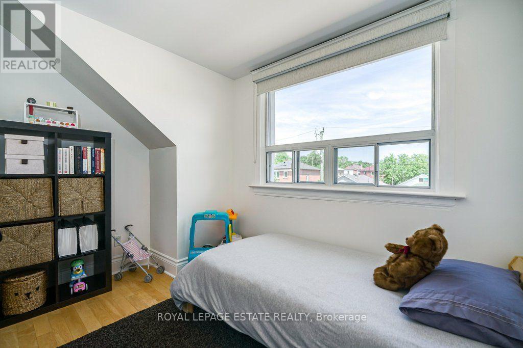 82 AUGUST AVENUE - 22