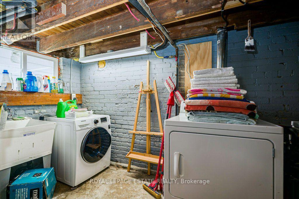 82 AUGUST AVENUE - 28