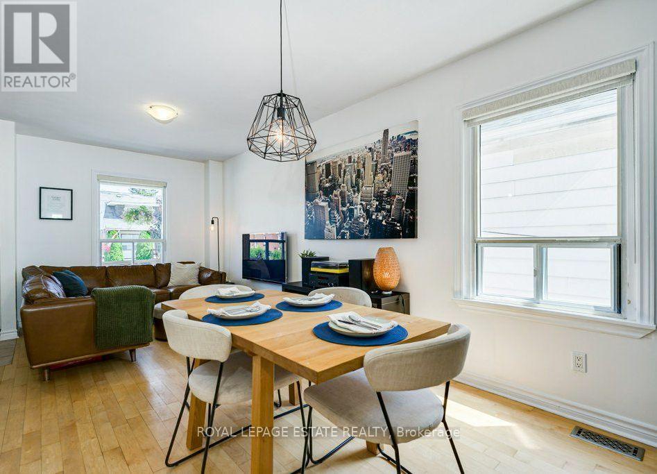 Photo of 82 AUGUST AVENUE