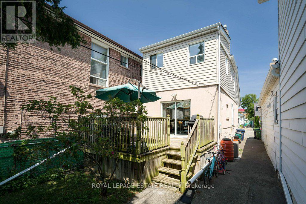 82 AUGUST AVENUE - 34