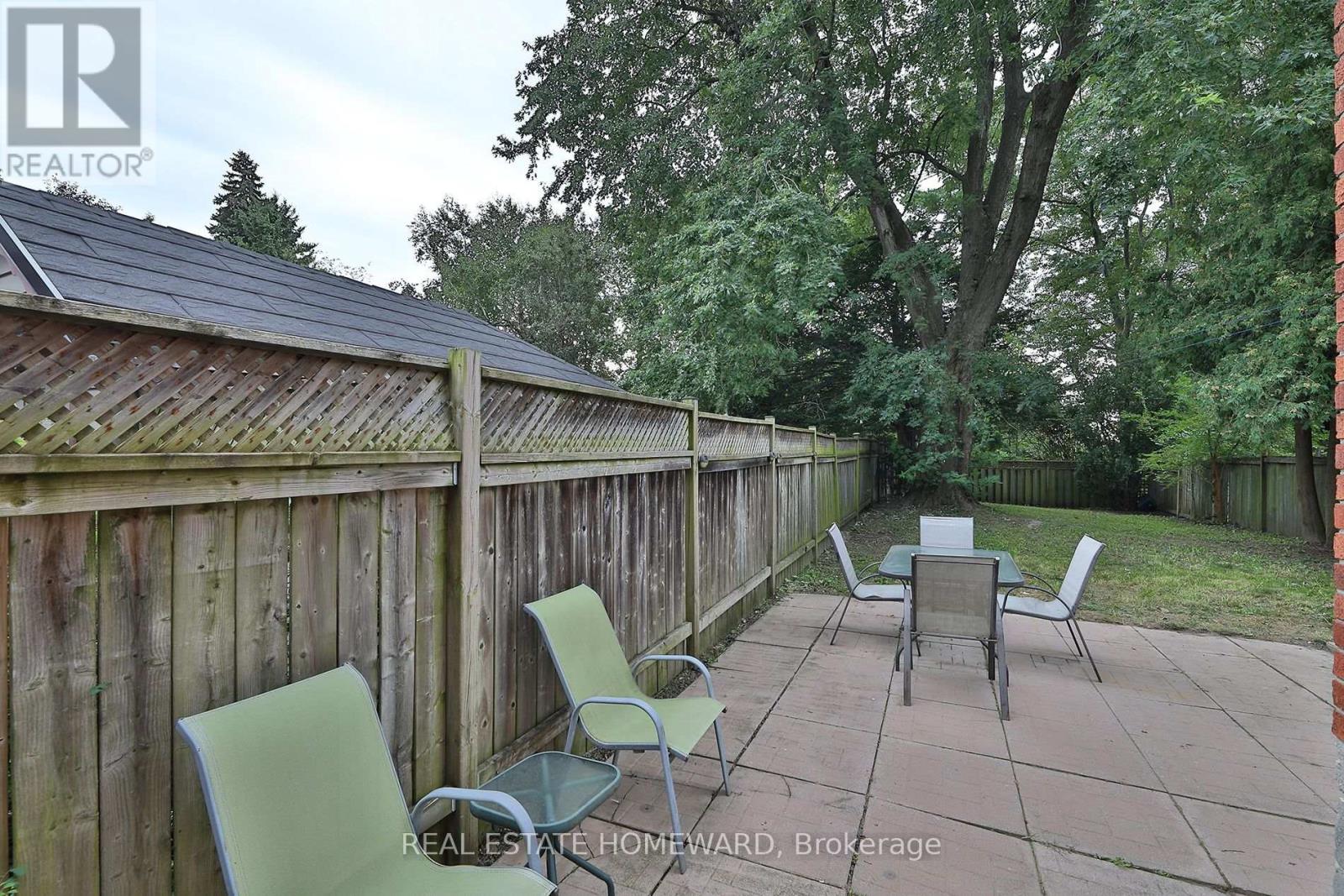 1 PINEGROVE AVENUE - 25