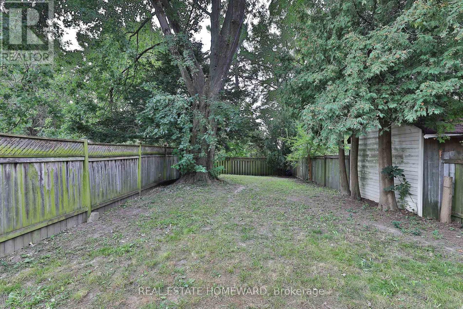 1 PINEGROVE AVENUE - 27