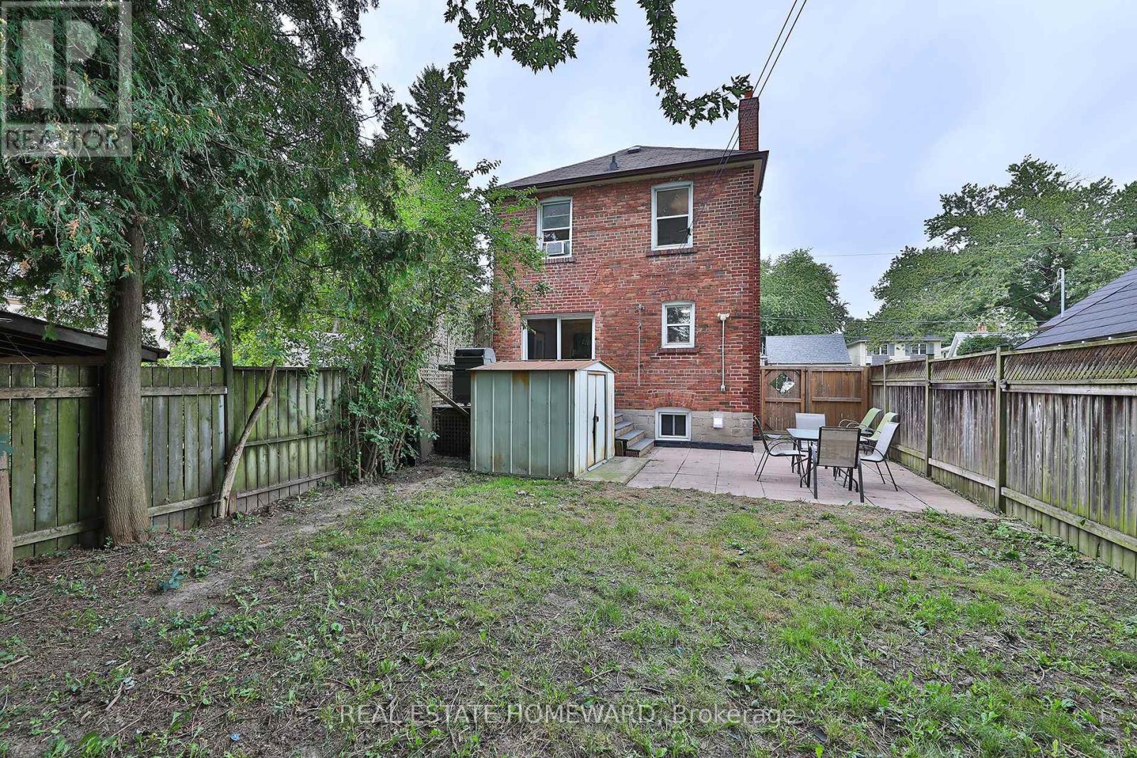 1 PINEGROVE AVENUE - 28