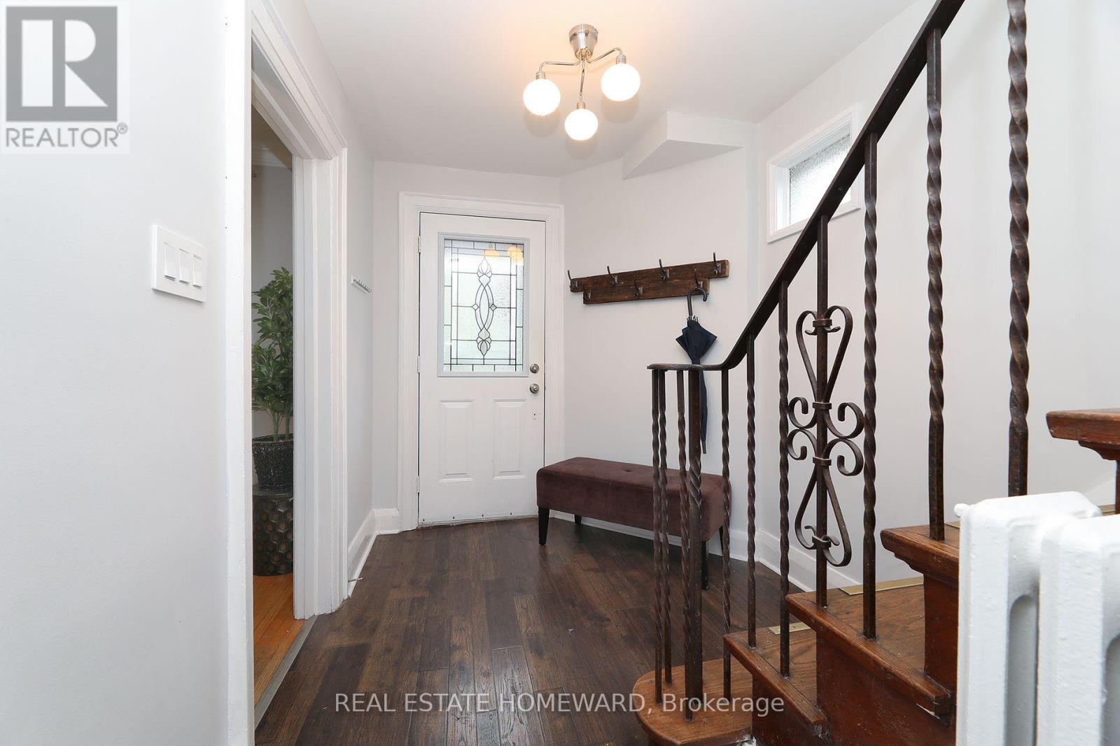 1 PINEGROVE AVENUE - 3