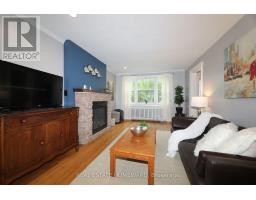 Bedroom 3 - 1 Pinegrove Avenue, Toronto, ON M1N2G3 Photo 6
