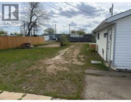 121 2 Avenue, Falher, AB T0H1M0 Photo 30