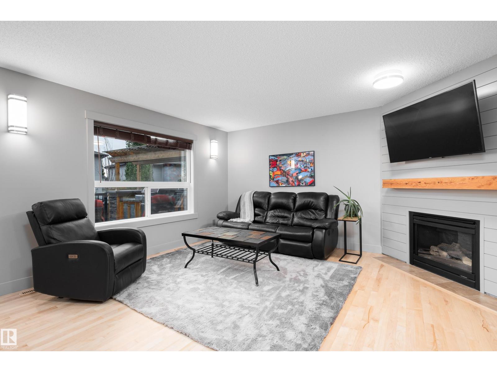 633 FOXTAIL LN - 20